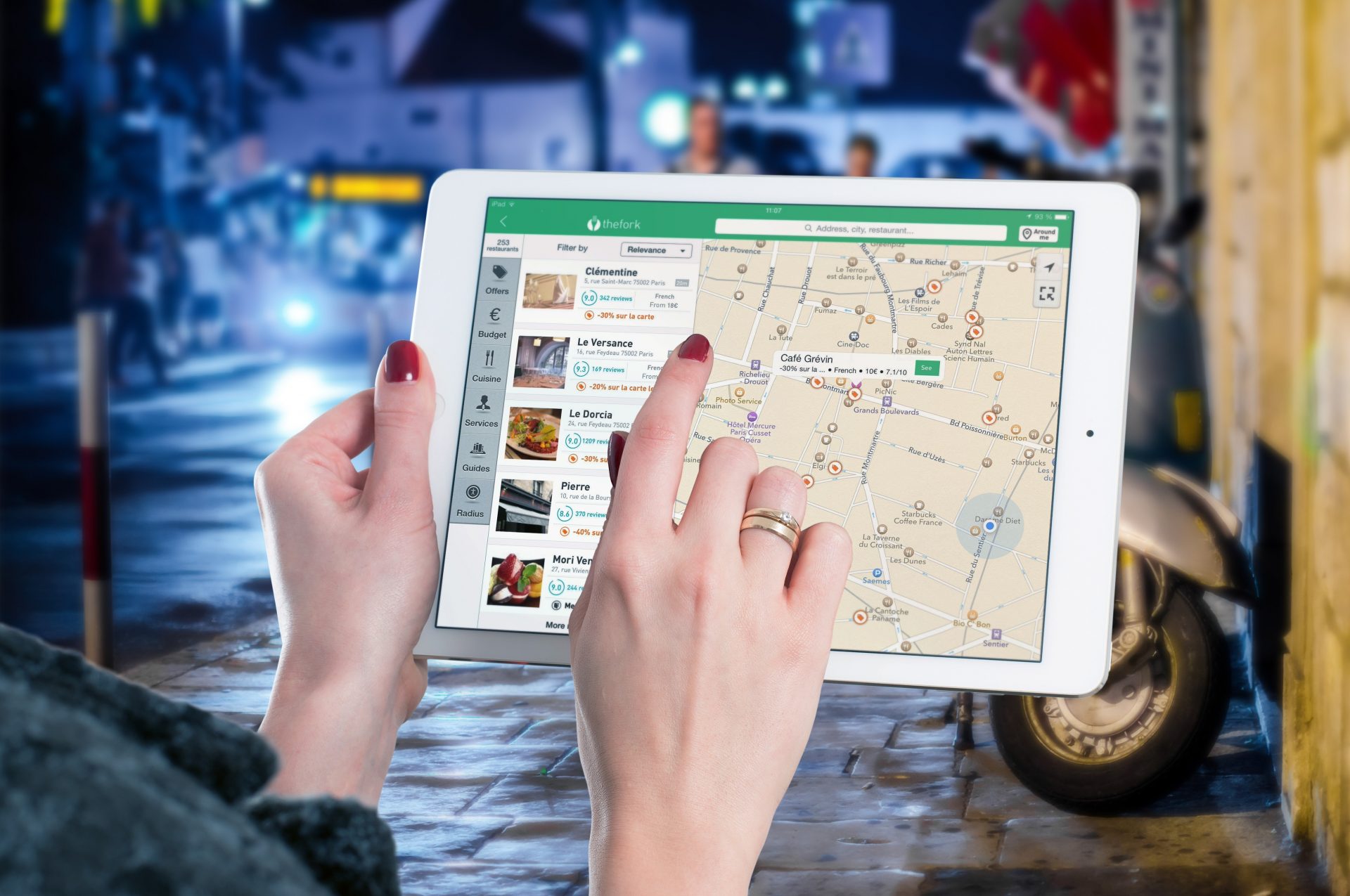 Google Maps tablet