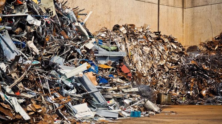 Oud ijzer recyclen: duurzaam, economisch en milieuvriendelijk
